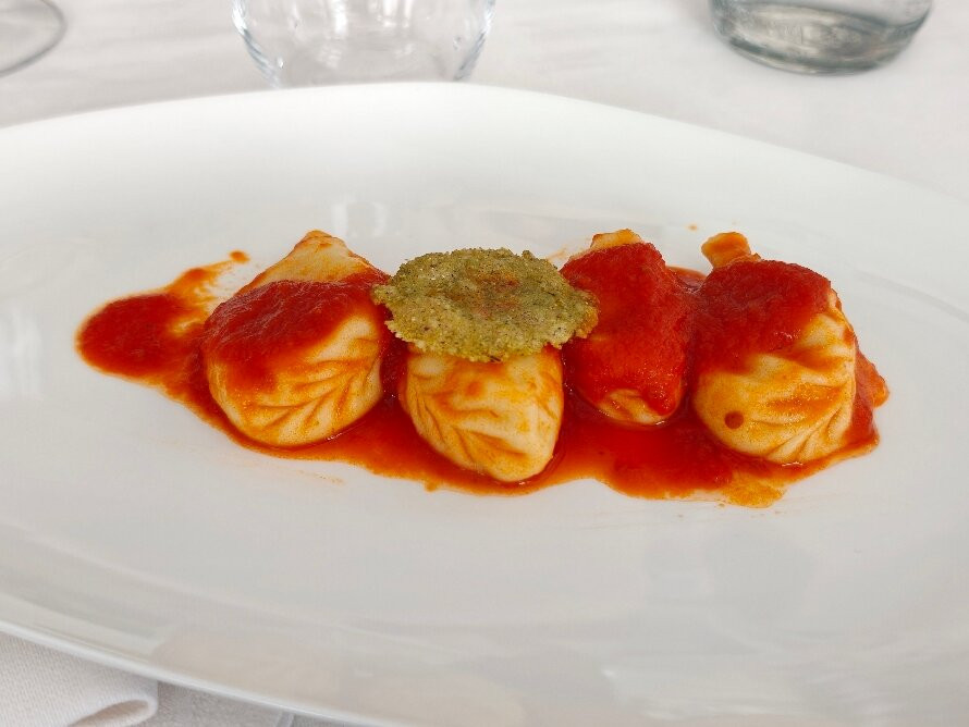 萨拉瑟诺俱乐部酒店主图