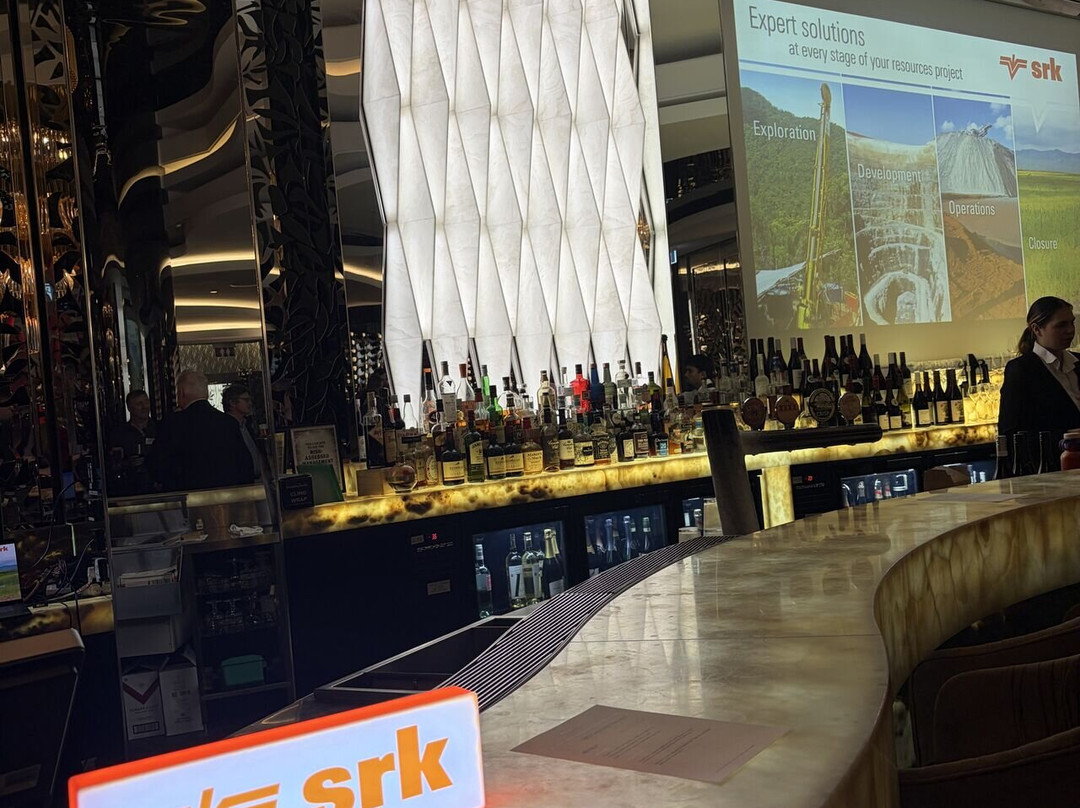 埃坡瑞欧南岸酒店主图