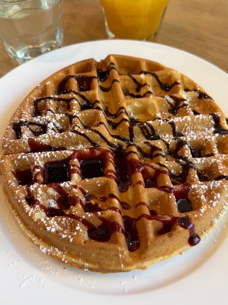 斯威诺吉茨希尔顿欢朋酒店-旅行者