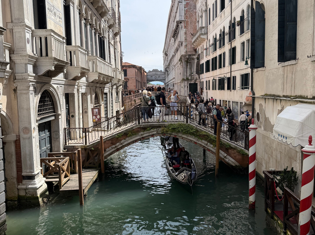 Great Tours Of Italy-Lariano必去景点