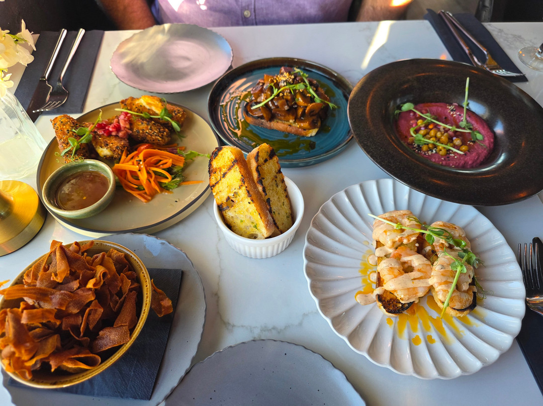 Sebu Restaurant & Cocktail Bar