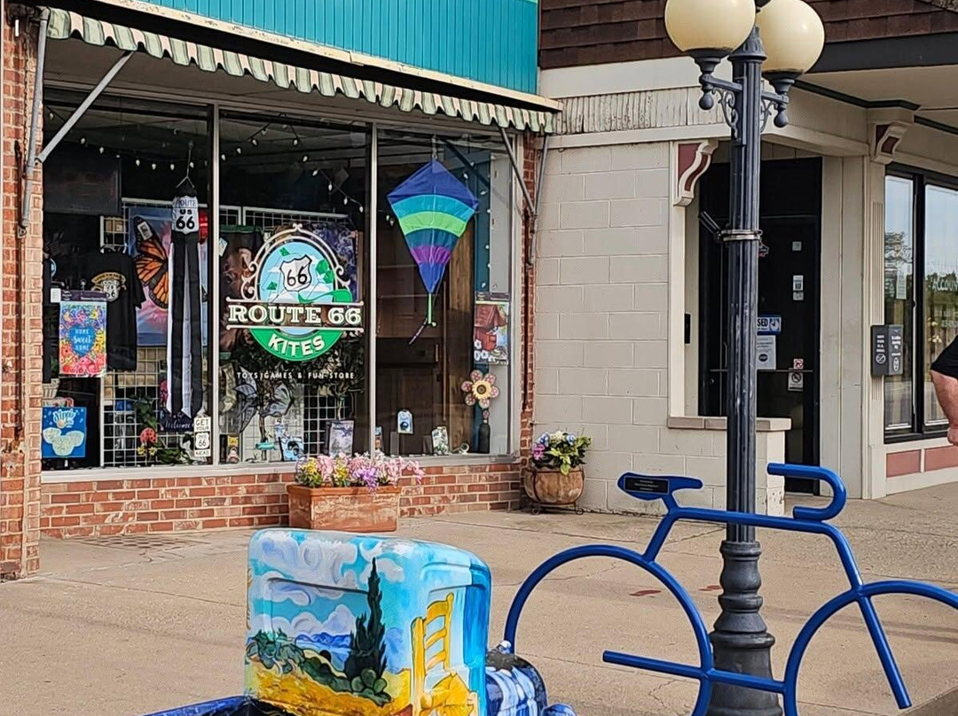 Route 66 Kites And Board Games-Pontiac必去景点