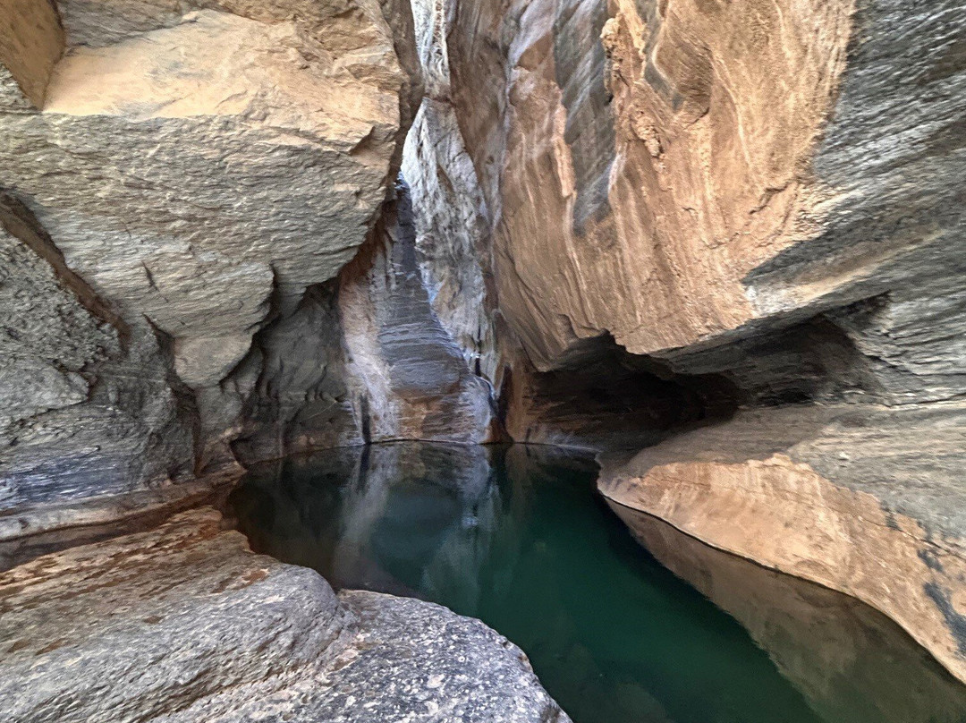 Wadi Nakhr Canyon-Al Hamra必去景点
