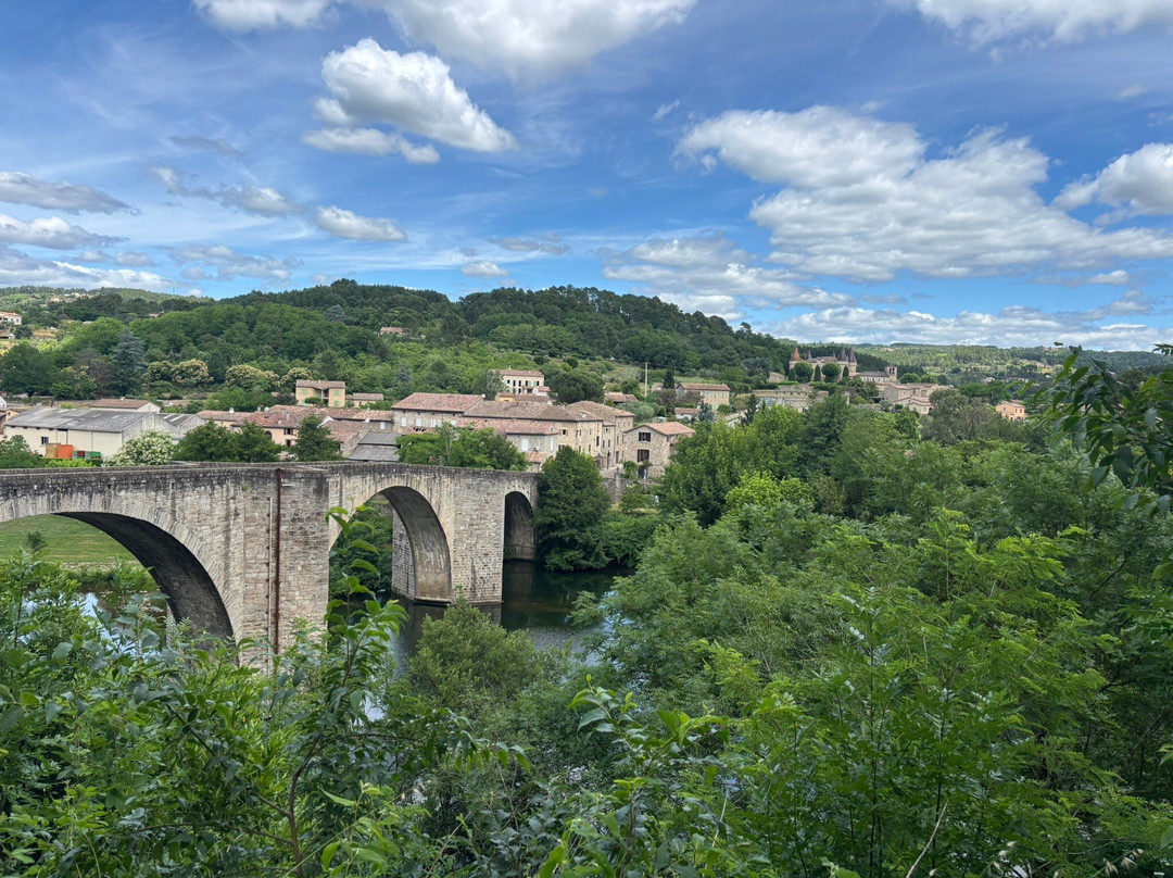 Village de Naves-Les Vans必去景点