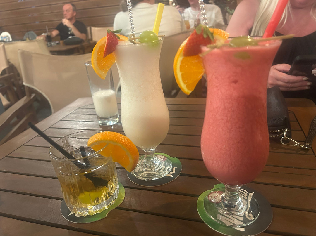 The Oasis Cocktail Bar