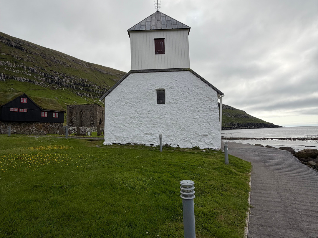 Kirkjubour Cathedral-Kirkjubour必去景点