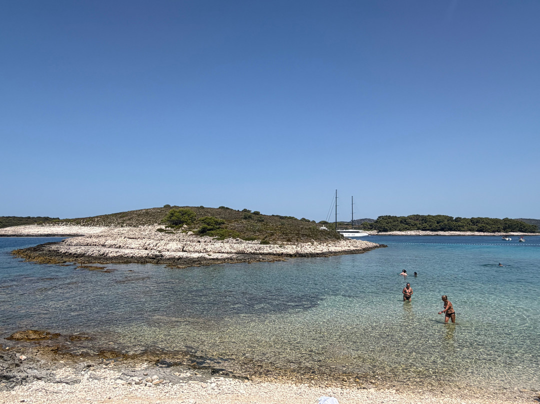 Mlini Beach-赫瓦尔必去景点