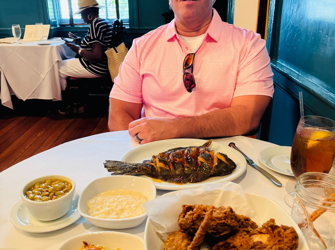Olde Pink House Restaurant
