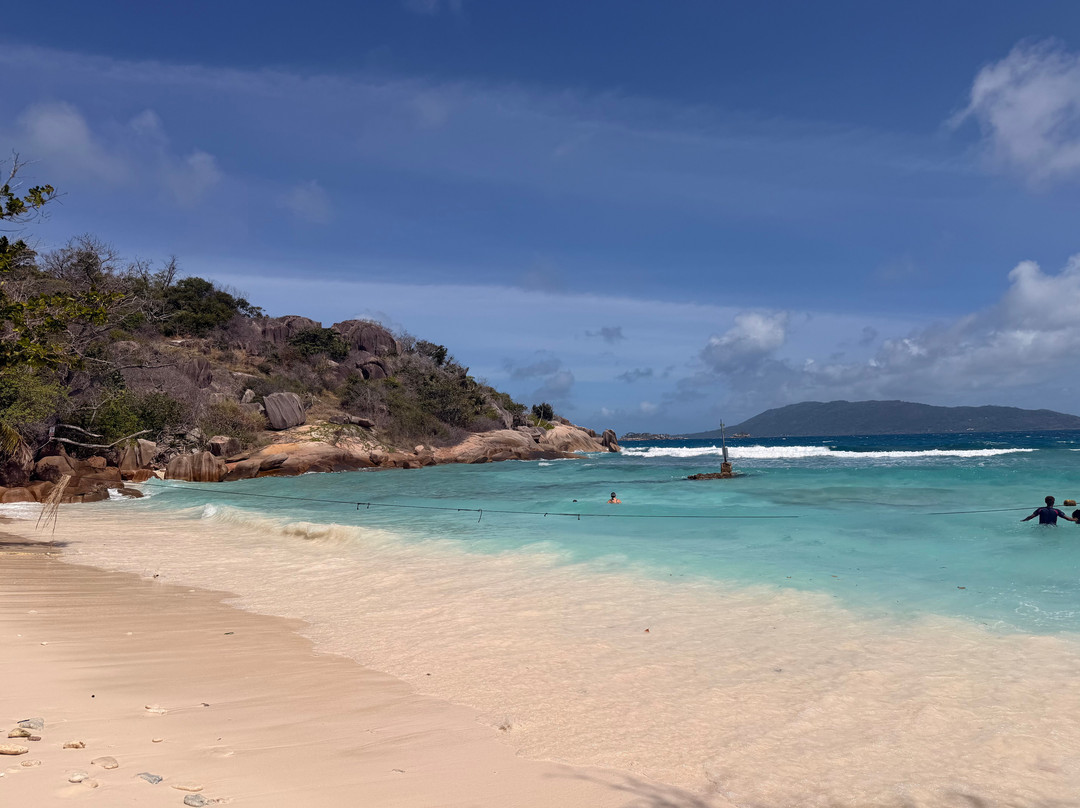 Zico Boat Excursions La Digue-La Passe必去景点