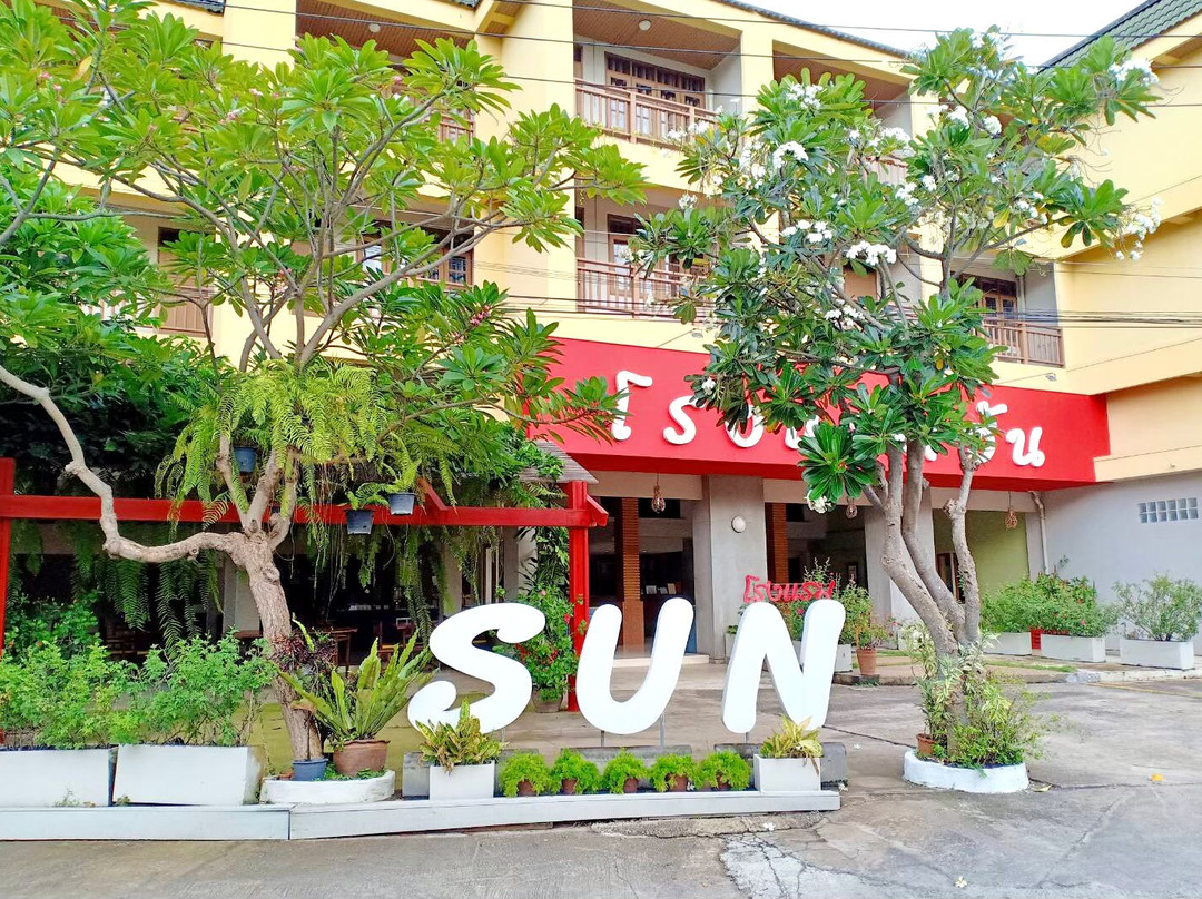 太阳酒店主图