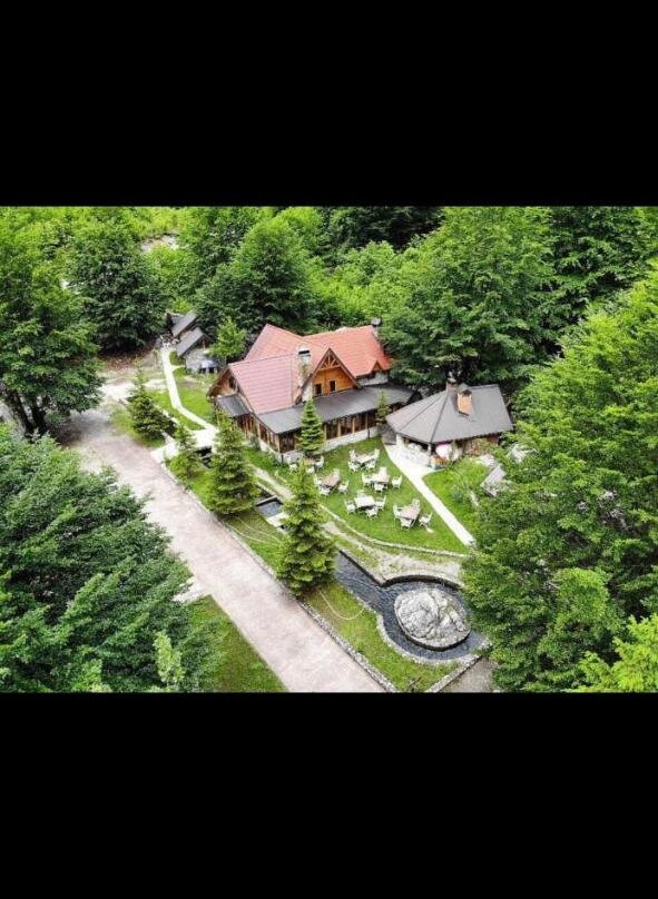 Hostel & Camping Rilindja