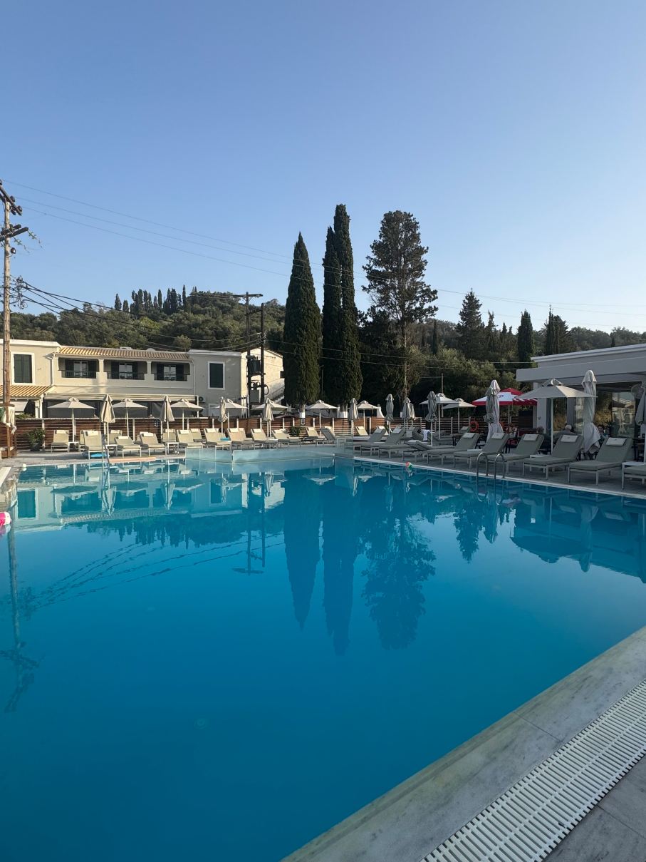 Pristine Hotel-旅行者