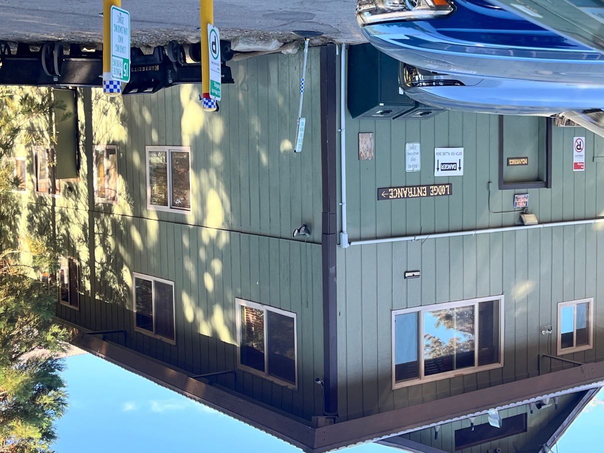 蒙特西托红杉小屋-旅行者