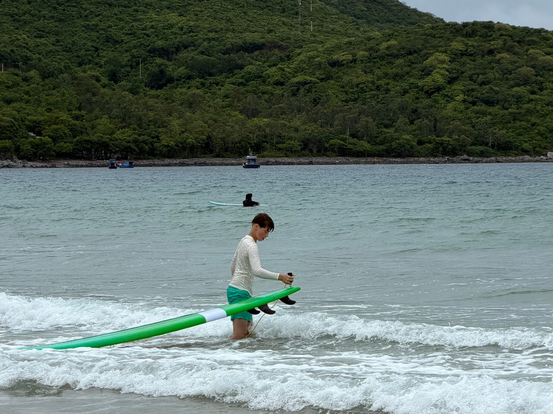 Surfing LIVE Surf School-芽庄必去景点