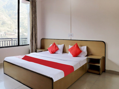 Shaivy Homestay And Saini Bhojnalay