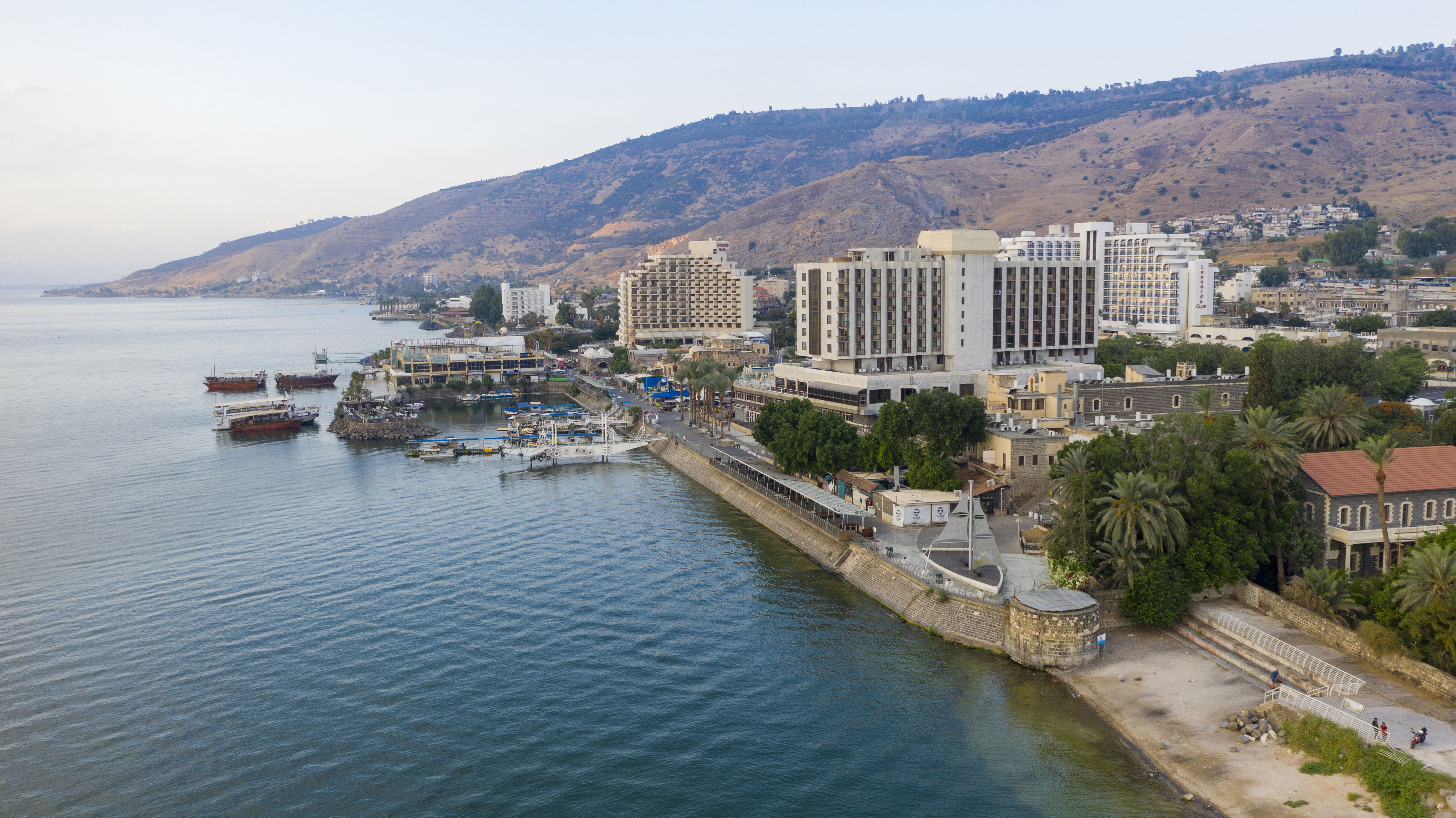 Caesar Premier Tiberias-官方