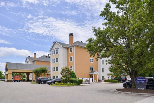 Hampton Inn & Suites Newport News-airport (oyster Point Area)主图