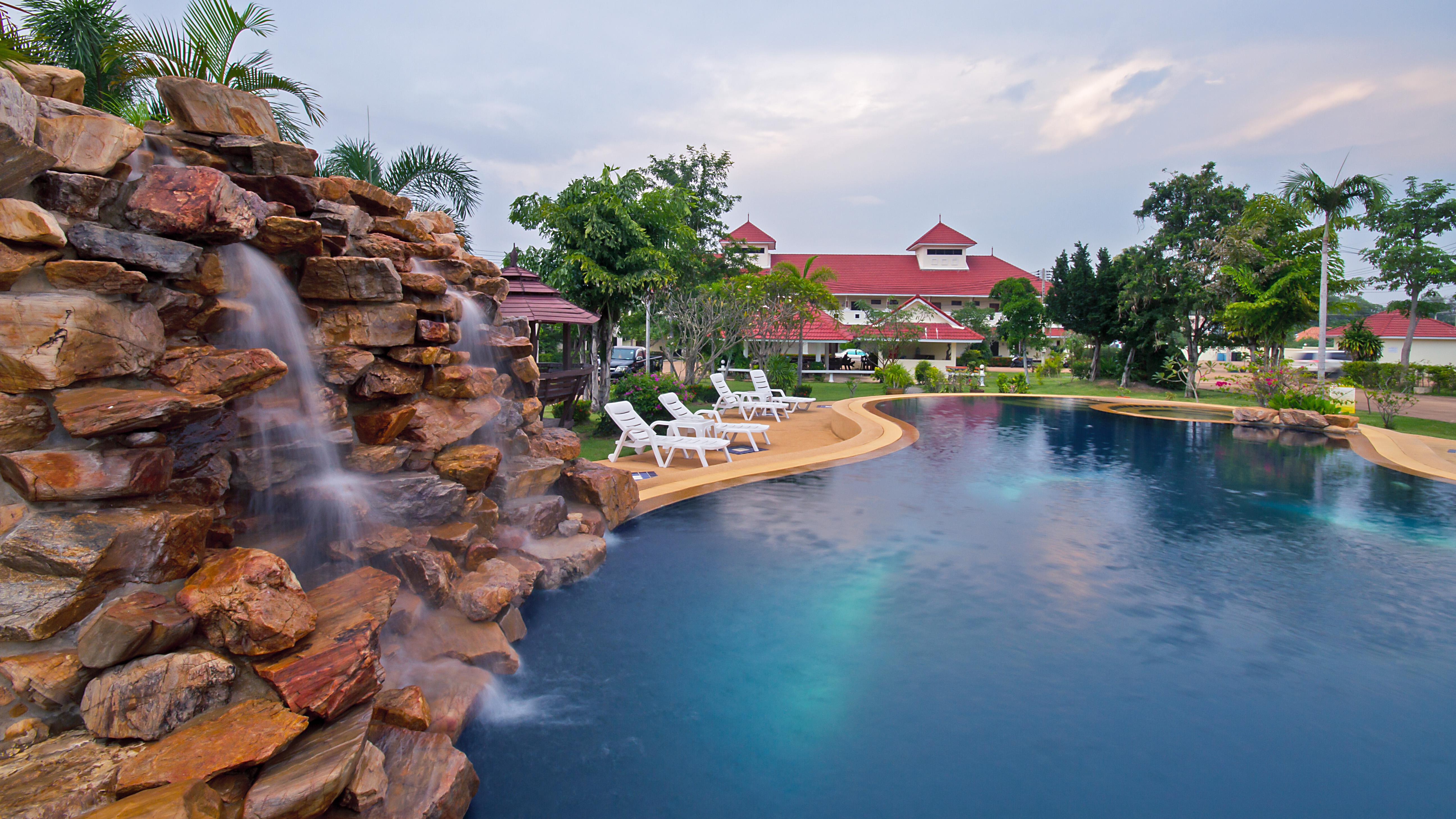 Lake Villa Resort-官方