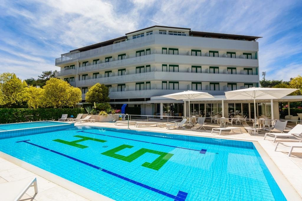 Lignano Pineta酒店住宿-Hotel Smeraldo