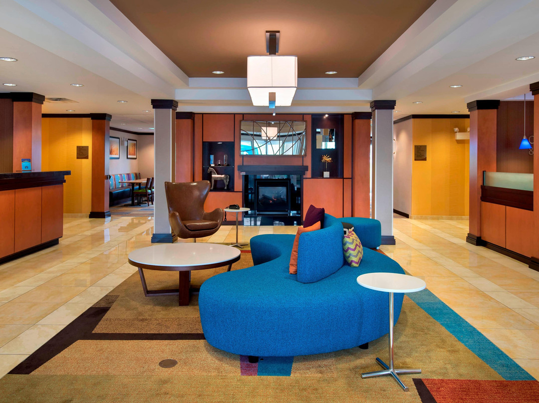 维罗纳费尔菲尔德客栈&套房酒店主图