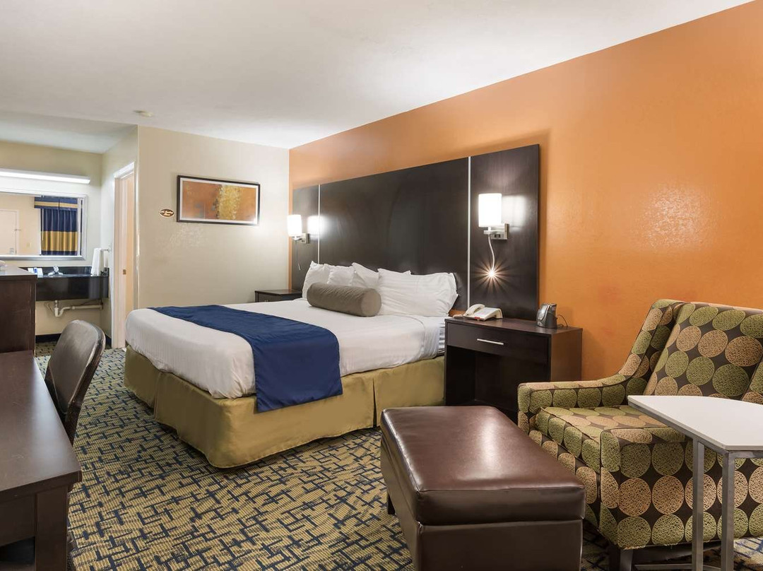 SureStay By Best Western Meridian主图