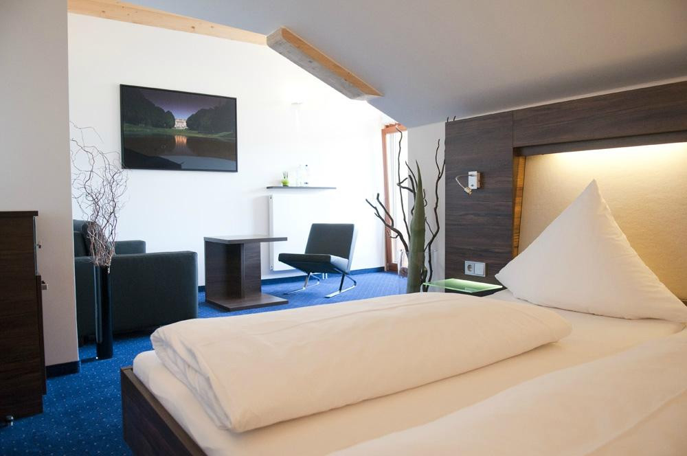 基姆湖畔普林酒店住宿-诺伊尔酒店