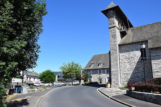 Eglise Sainte Barbe de Roannes-Roannes-Saint-Mary必去景点