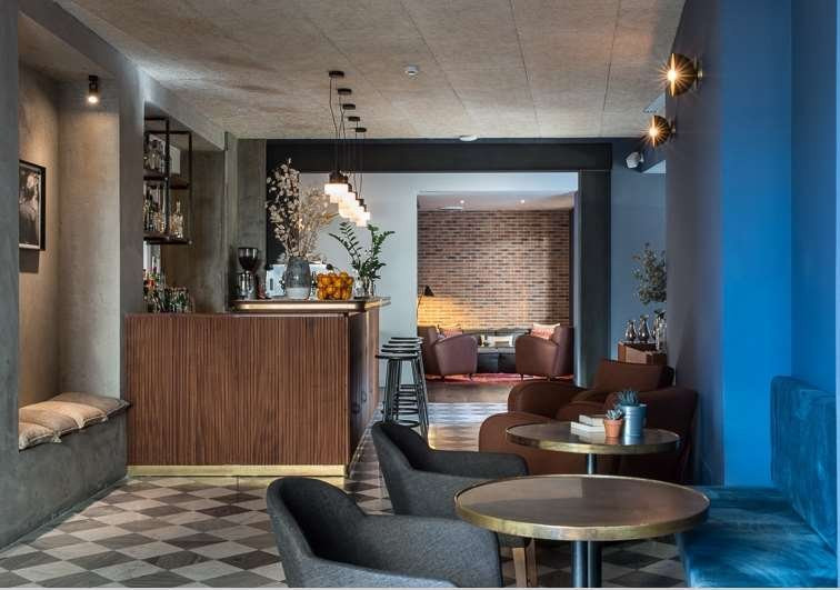 外交官酒店主图