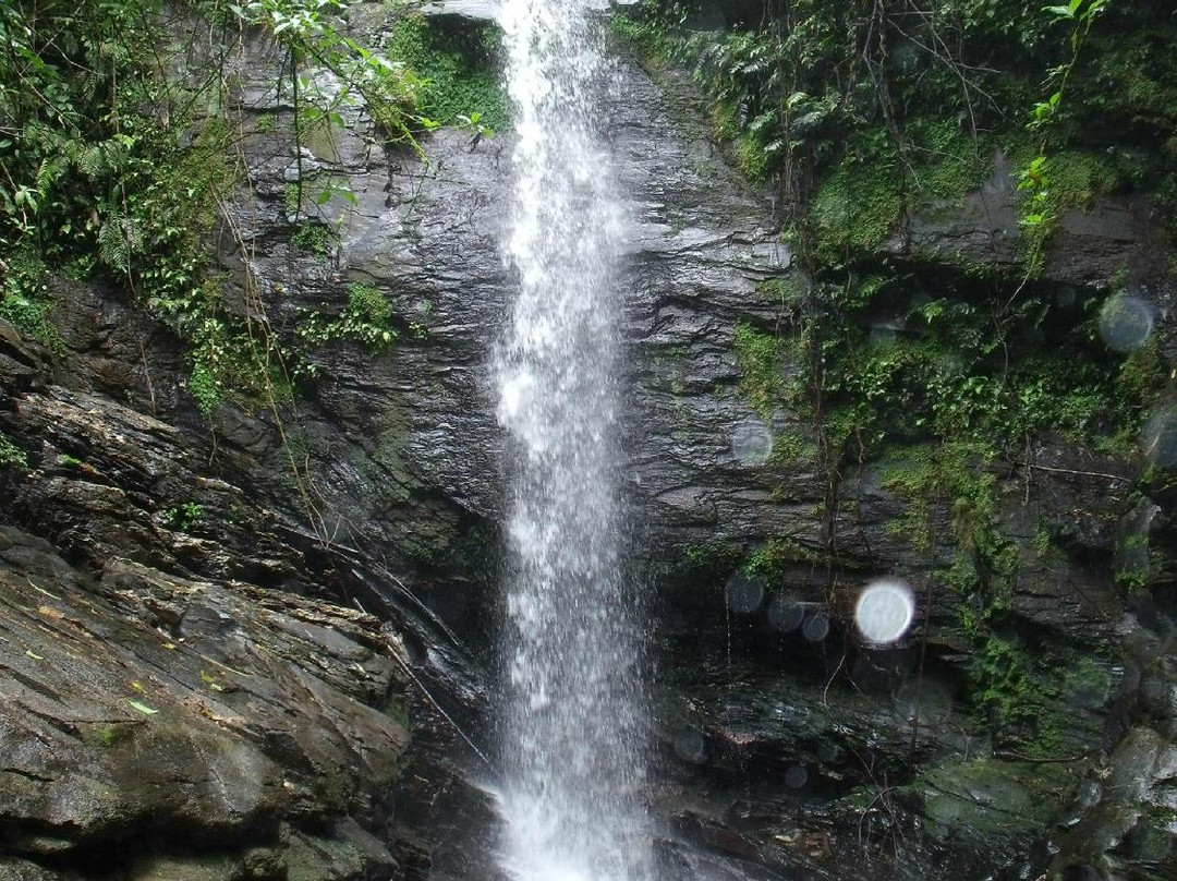 Lalaja Falls景点图片