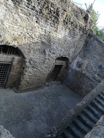 Cisterna dei detenuti-Ventotene必去景点