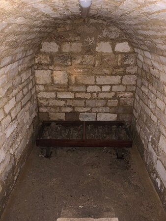 Eglise Saint-vivien-Ecoyeux必去景点