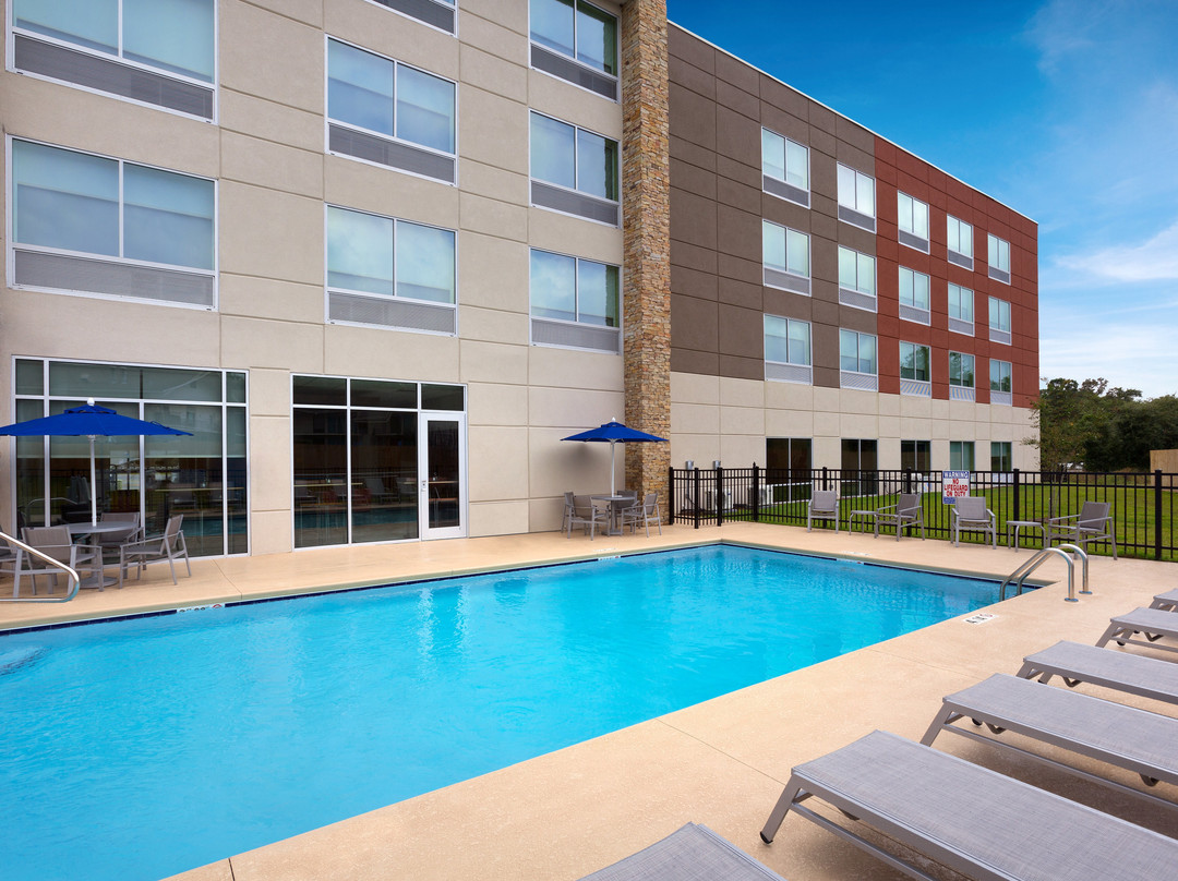 Holiday Inn Express Lake Park, an IHG hotel主图