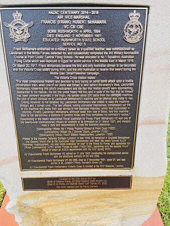 Rushworth War Memorial Clock Tower-拉什沃思必去景点