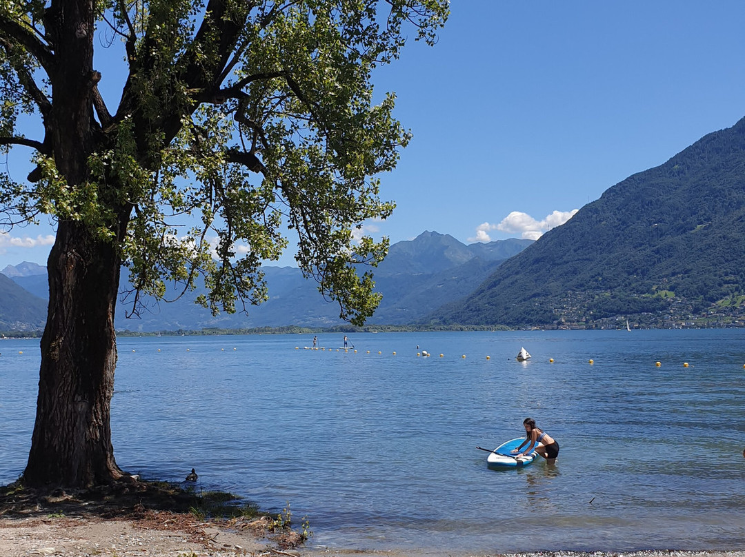 LakeView beach & lounge景点图片