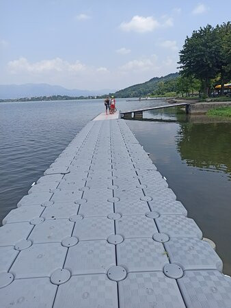 pista ciclabile lago di Comabbio景点图片