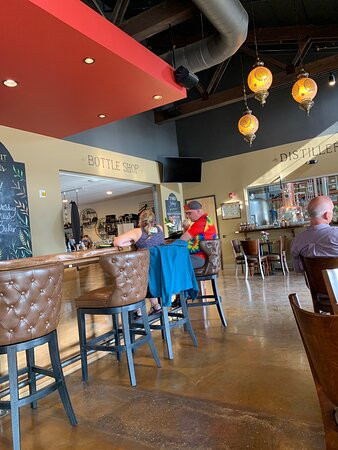 Oregon Spirit Distillers-本德必去景点
