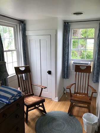 Black Walnut Point Inn主图