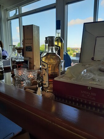 尤斯明德斯特兰酒店