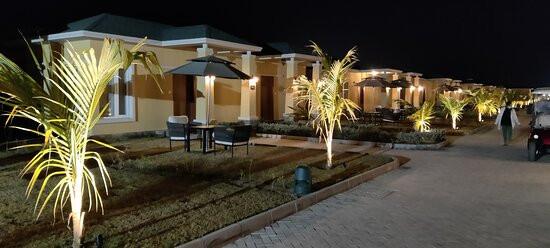 Hawthorn Suites By Wyndham Dwarka主图