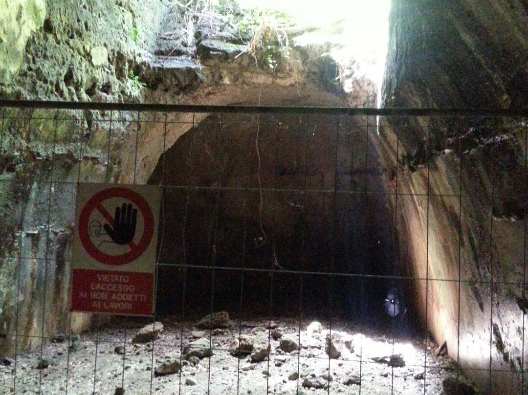 Grotta Della Dragonara-Bacoli必去景点