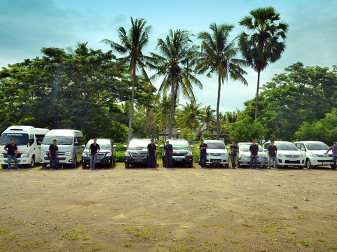Sewa Mobil Lombok Terbaik-马塔兰必去景点