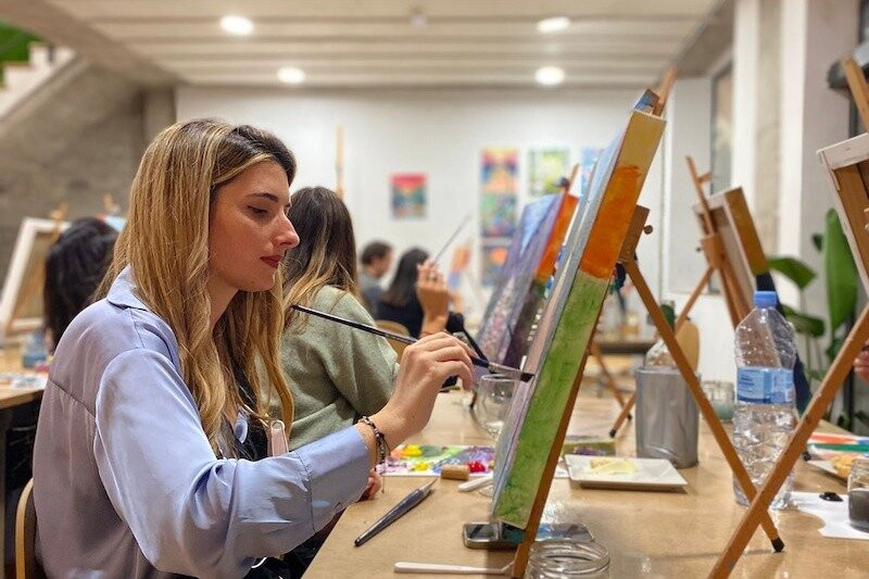 Arte Bar: Painting and Wine景点图片