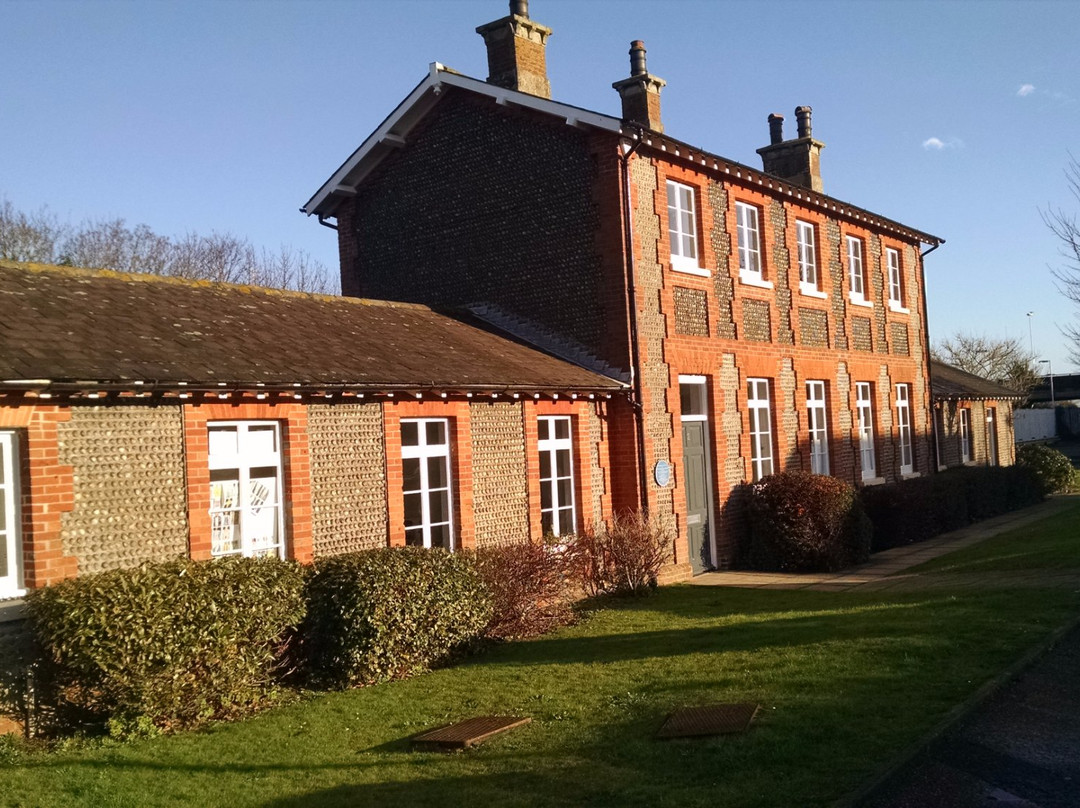 Original Worthing Railway Station景点图片