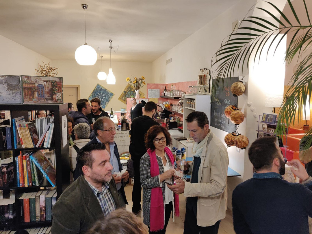 Calib, Libreria Caffè-Cisternino必去景点