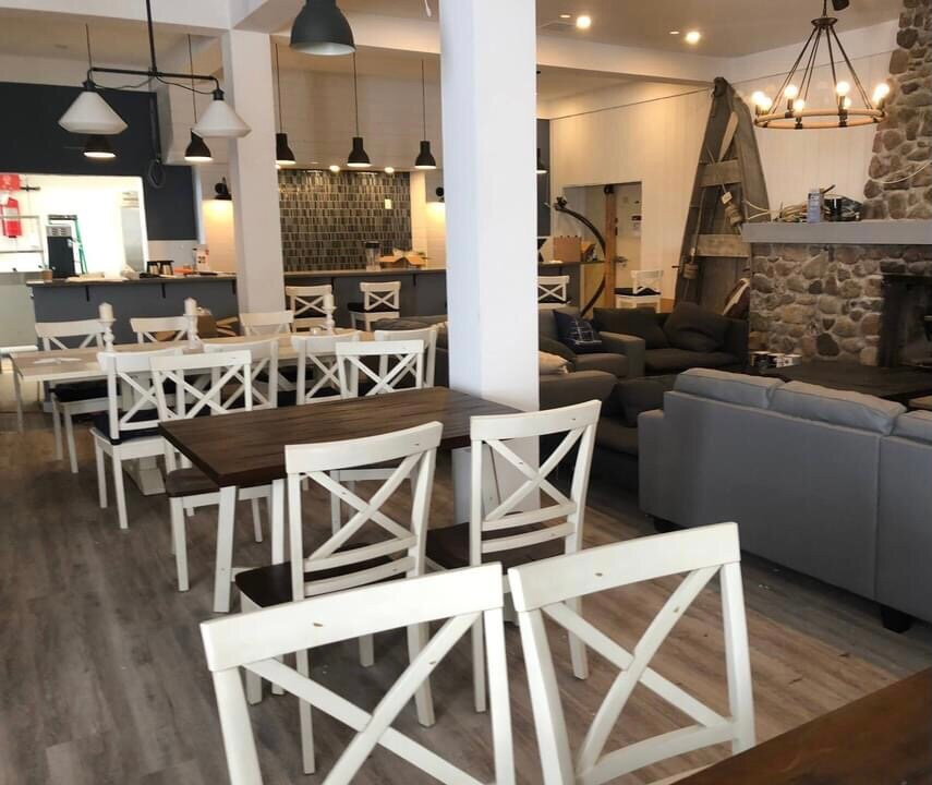 Gull Harbour Marina and Lighthouse Inn主图