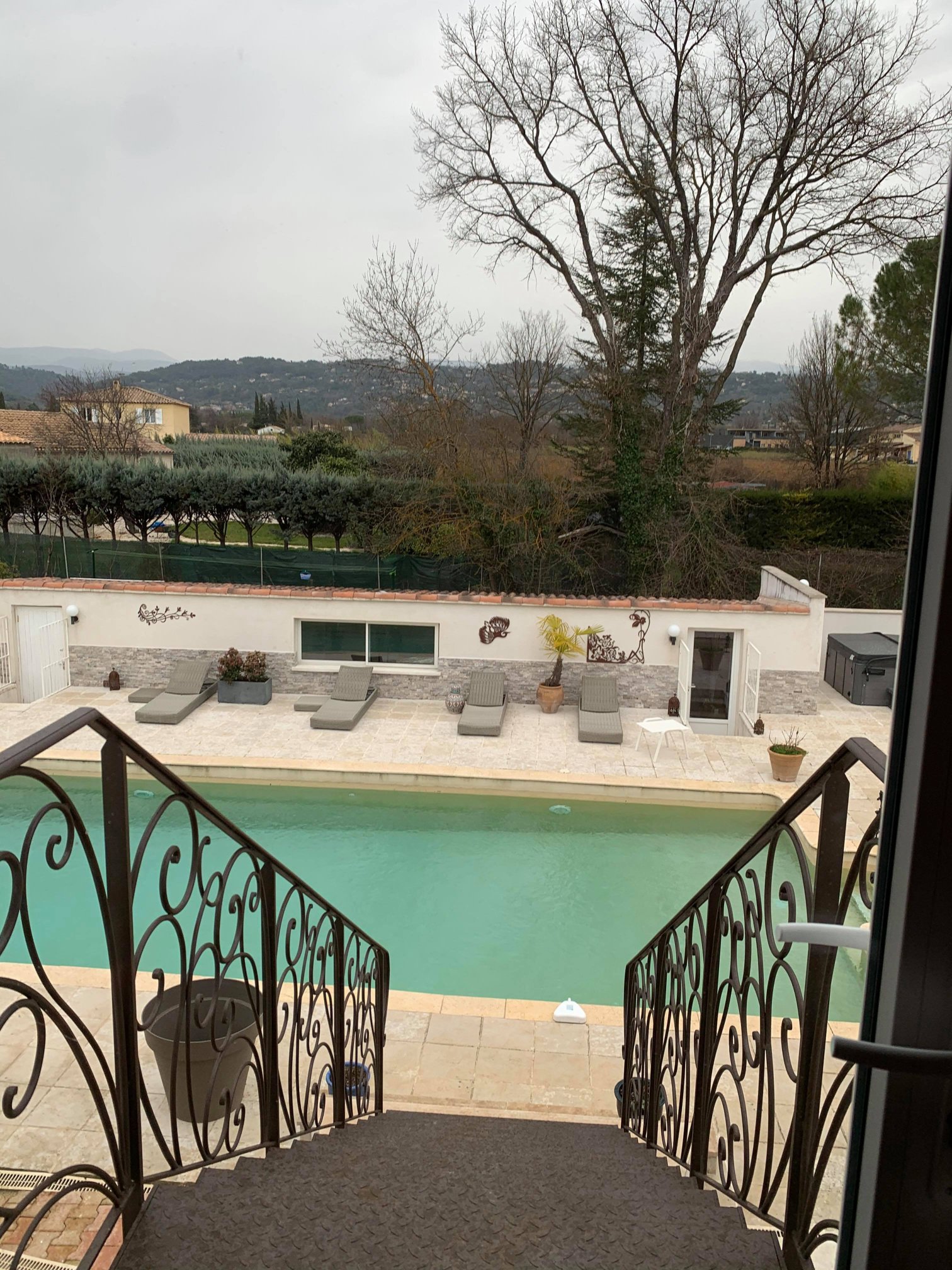 Bastide Du Bau Reddoun Chambres d'hôtes & Maison d'artistes en Provence-泳池