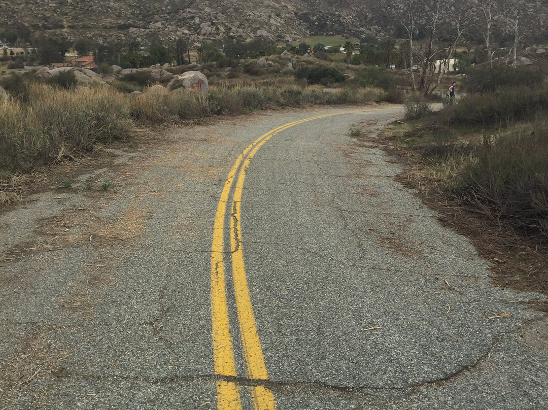 Hemet Maze Stone-赫米特必去景点