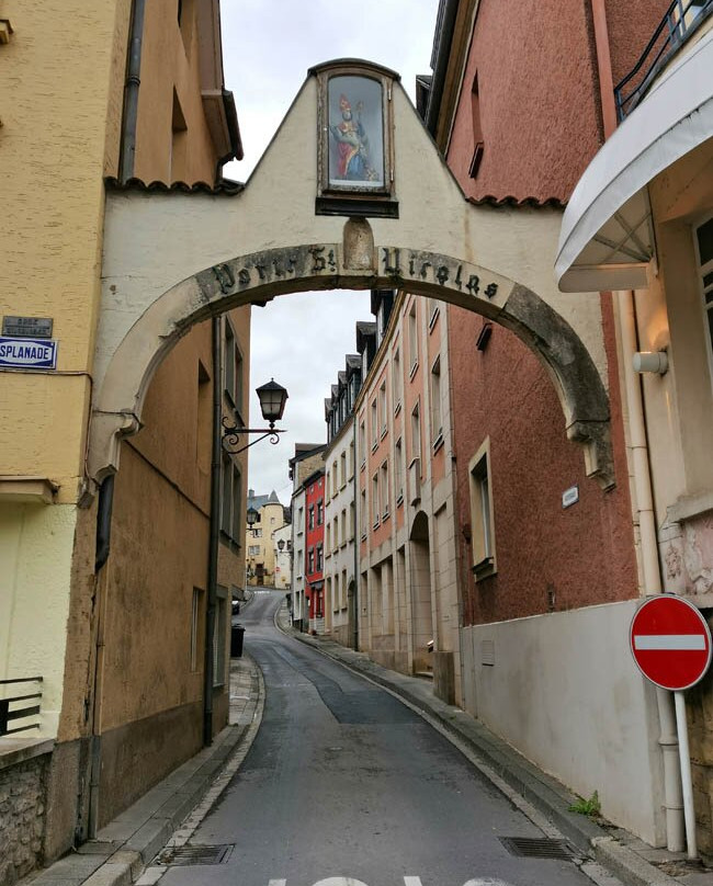 Porte Saint-Nicolas-Remich必去景点