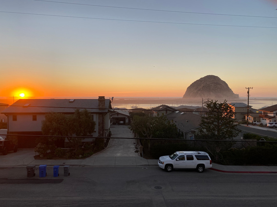 莫罗湾客栈主图