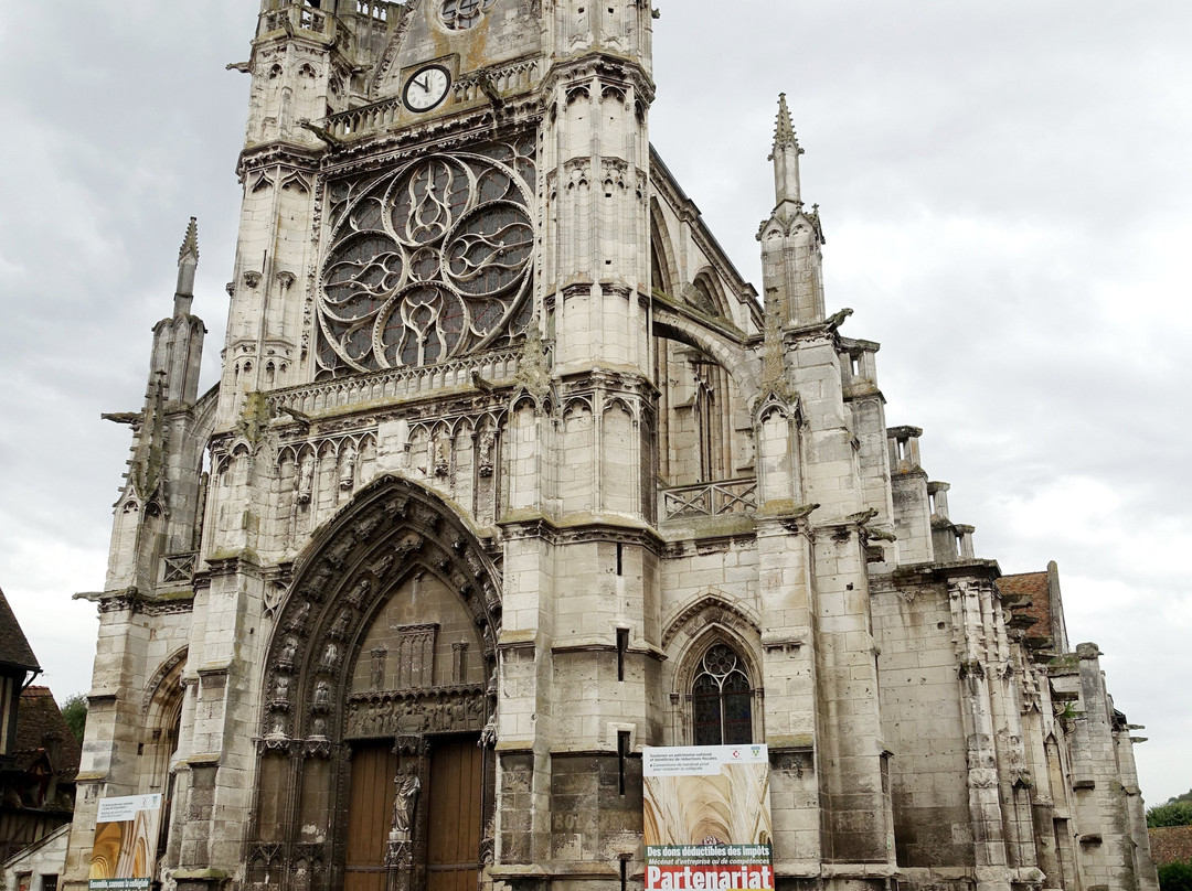 Collegiale Notre Dame-维农必去景点
